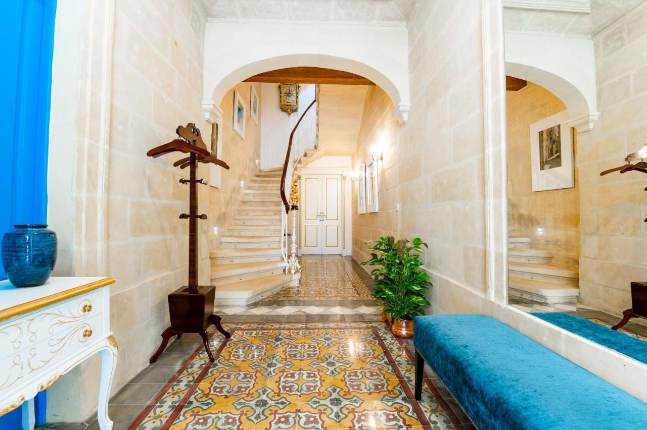 Monreal Boutique Townhouse - R024Rm6 Hotel Paola Eksteriør billede